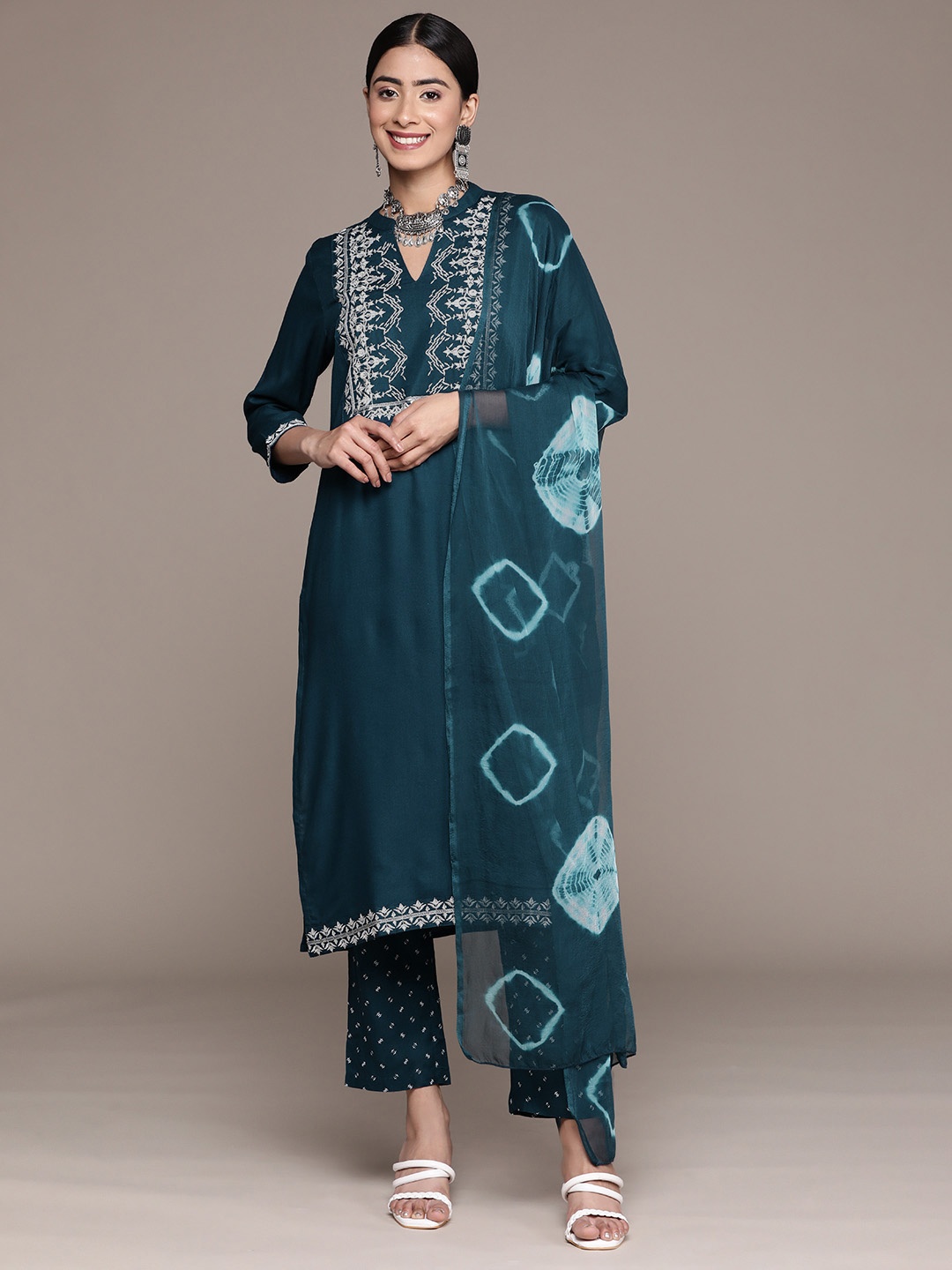 

Anubhutee Embroidered Regular Thread Work Kurta With Trousers & Dupatta, Navy blue