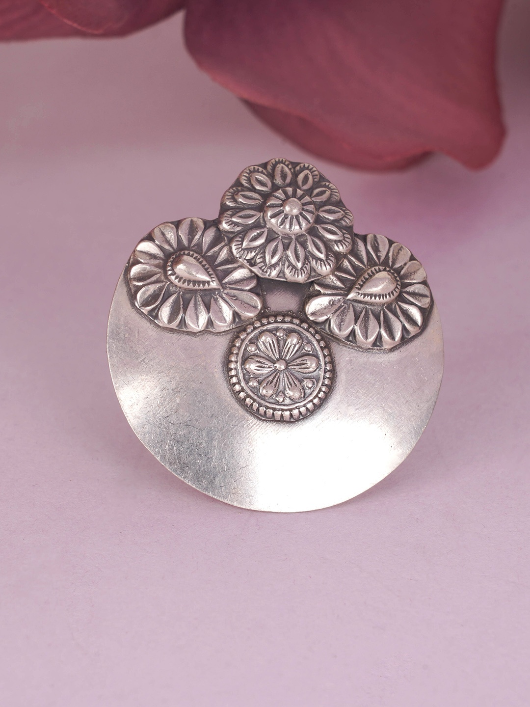 

Shyle 925 Sterling Silver Floral Motif Classic Oxidized Adjustable Finger Ring