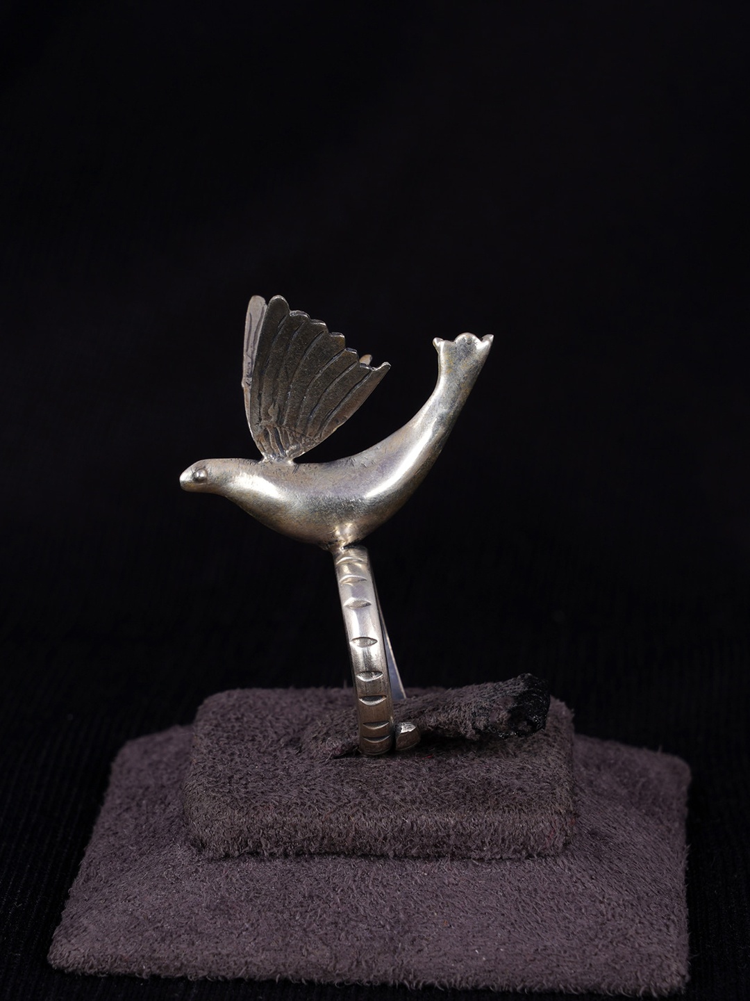 

Shyle 925 Sterling Silver Oxidized Flying Bird Statement Adjustable Finger Ring
