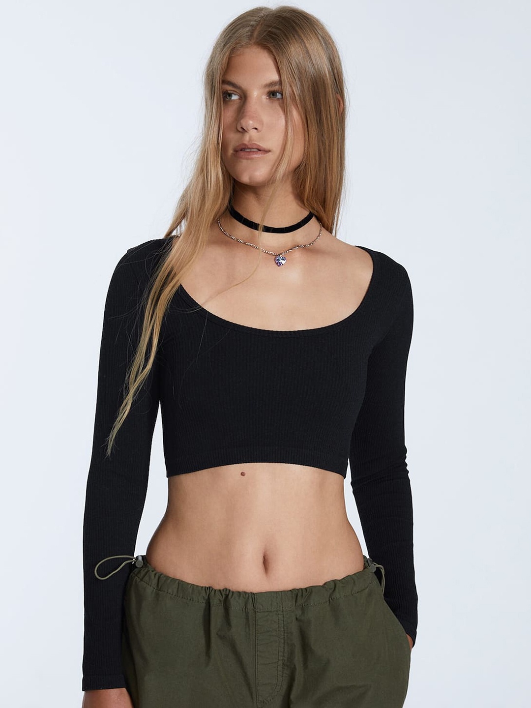 

MYWISHBAG Scoop Neck Regular Sleeves Fitted Casual Top, Black