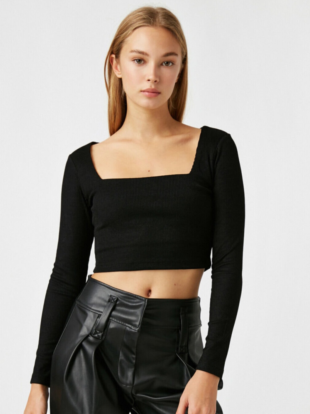 

MYWISHBAG Square Neck Long Sleeves Crop Top, Black