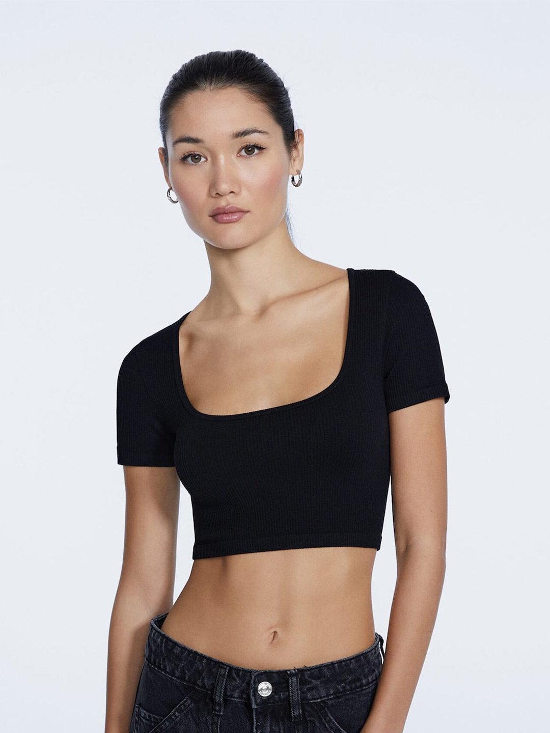 

MYWISHBAG Square Neck Short Sleeves Fitted Crop Top, Black
