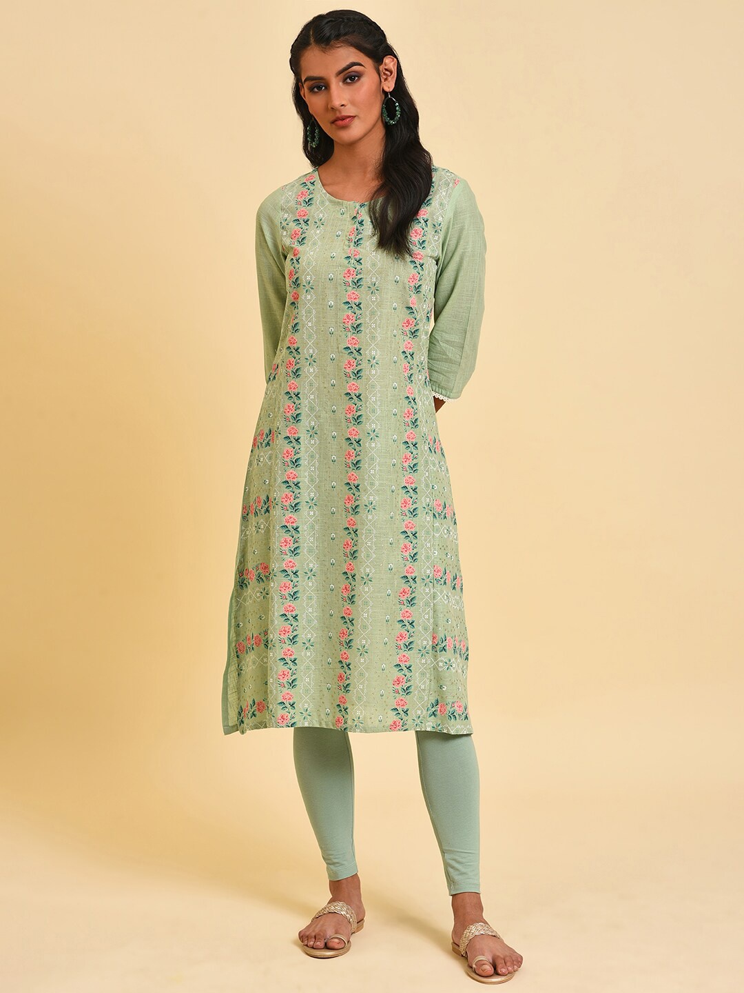 

W Floral Printed Regular Pure Cotton Kurta With Leggings, Green