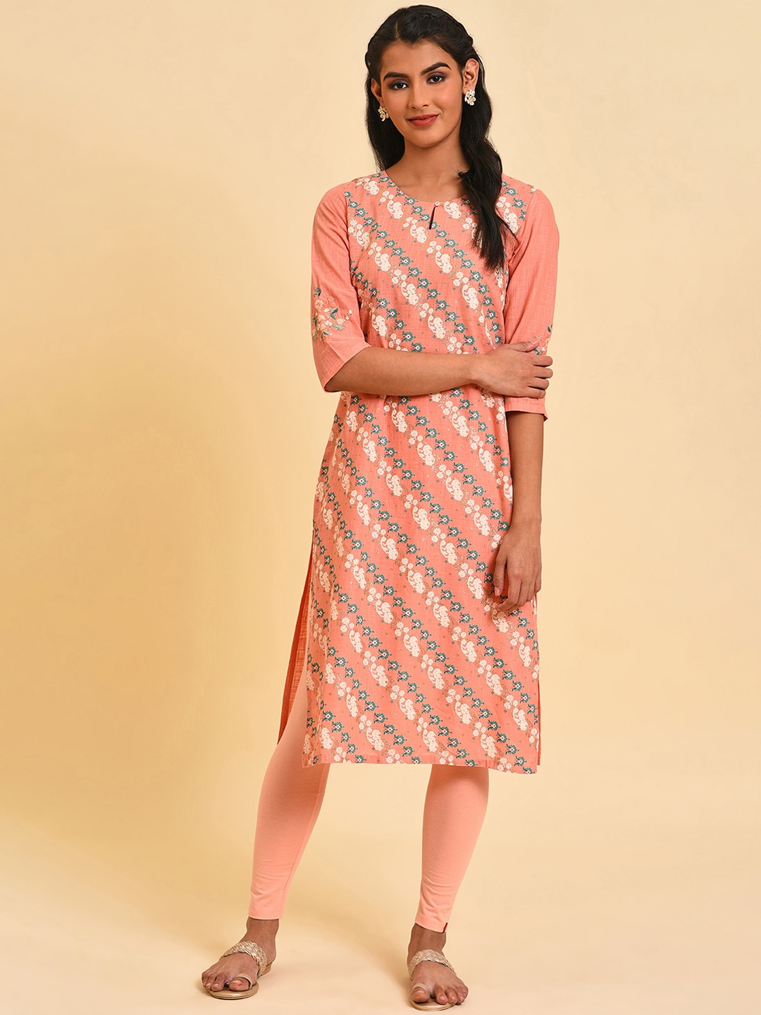 

W Ethnic Motif Printed Keyhole Neck Thread Work Pure Cotton Kurta, Peach