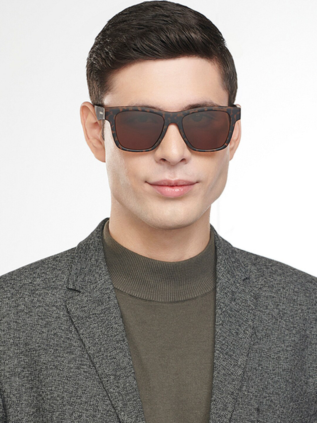 

Vincent Chase Lens & Wayfarer Sunglasses with Polarised and UV Protected Lens 204235, Brown