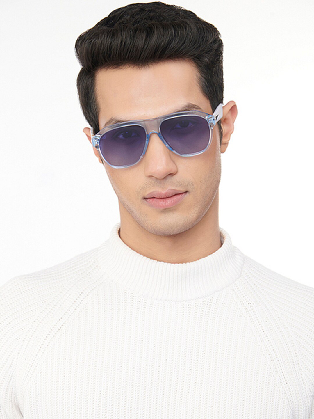 

Vincent Chase Lens & Wayfarer Sunglasses with Polarised and UV Protected Lens 206904, Blue