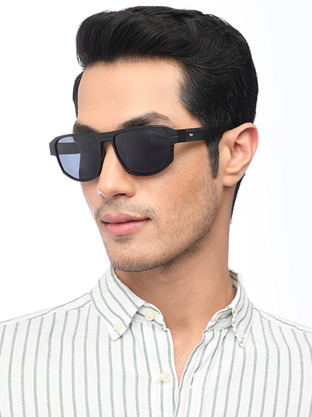 

Vincent Chase Lens & Wayfarer Sunglasses with Polarised and UV Protected Lens 207912, Grey