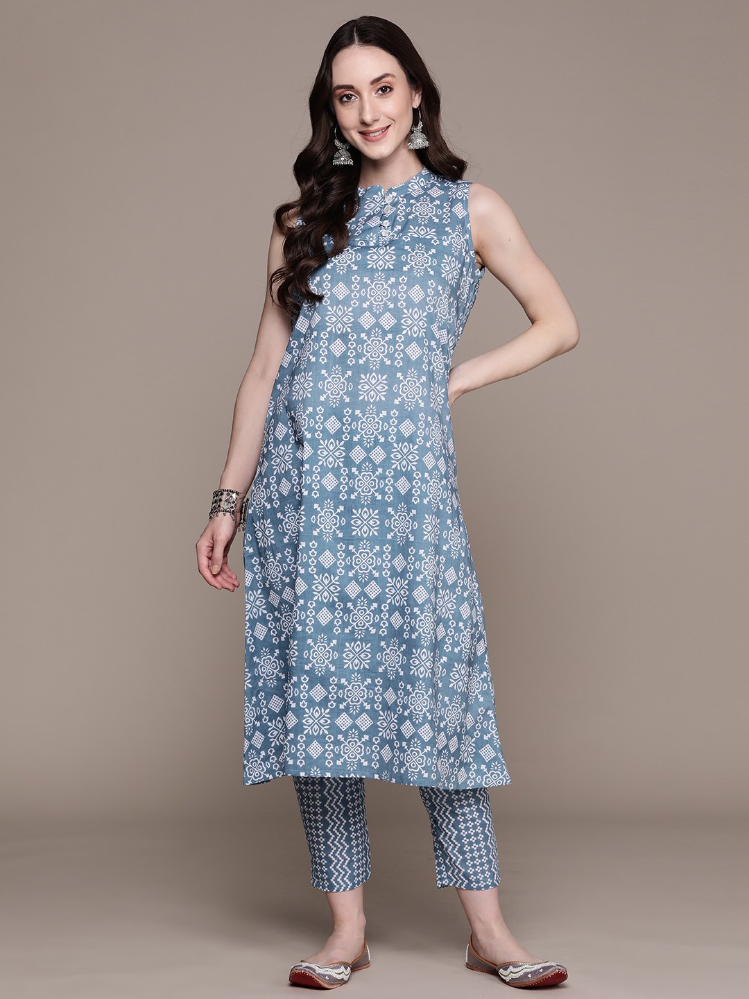 

Anubhutee Women Ethnic Motifs Printed Regular Pure Cotton Kurta with Trousers, Blue