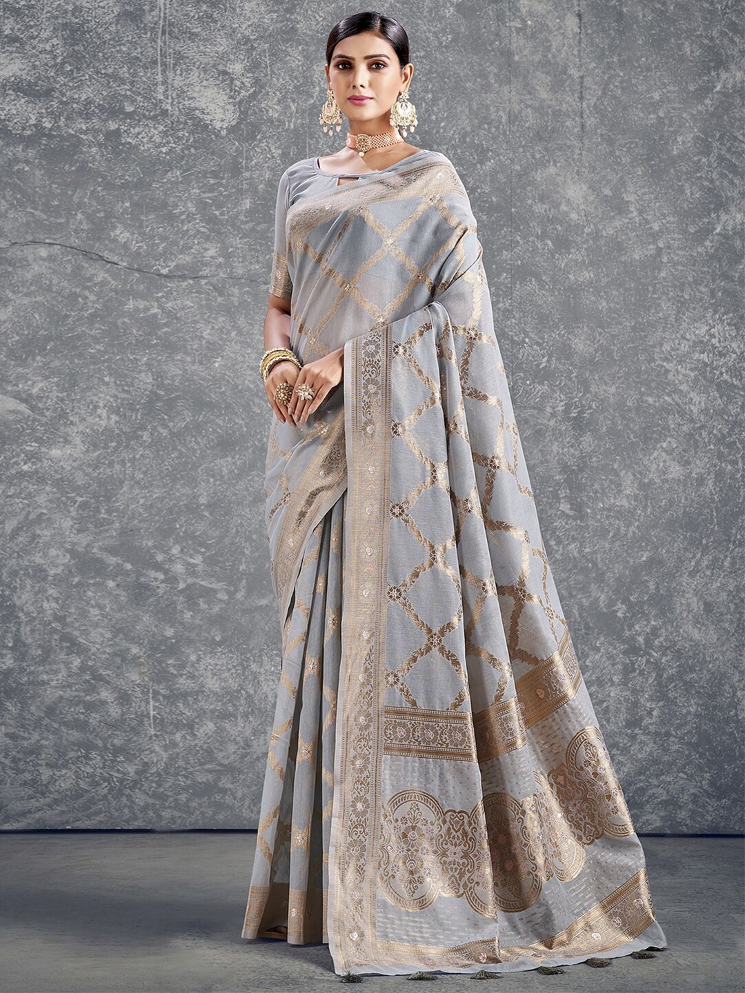 

Satrani Ethnic Motifs Woven Design Zari Saree, Grey