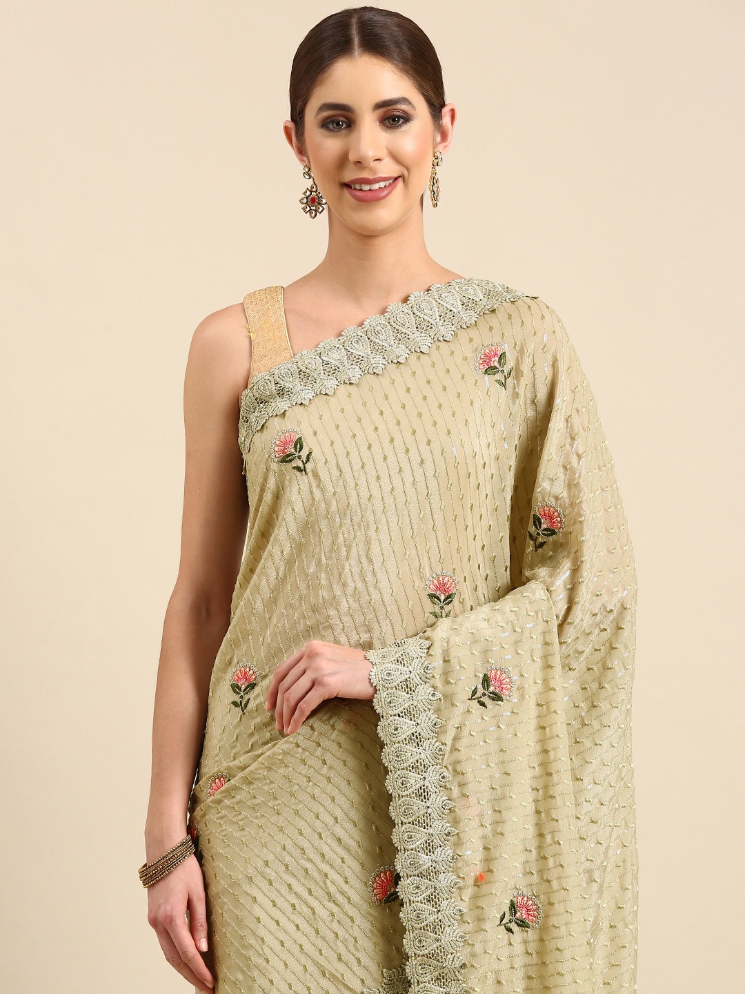 

Pothys Floral Embroidered Sequinned Pure Georgette Saree, Green