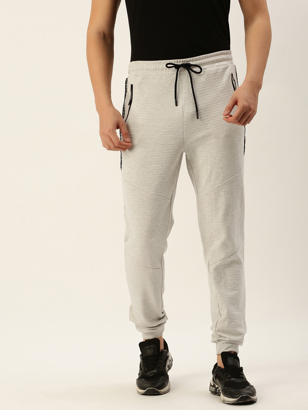 

Bene Kleed Men Textured Regular Fit Joggers, Grey melange