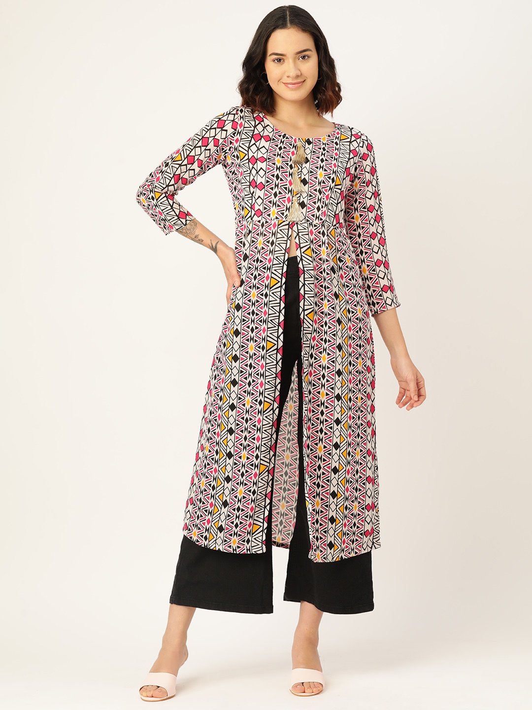 

WISSTLER Women Geometric Printed Kurta, Off white