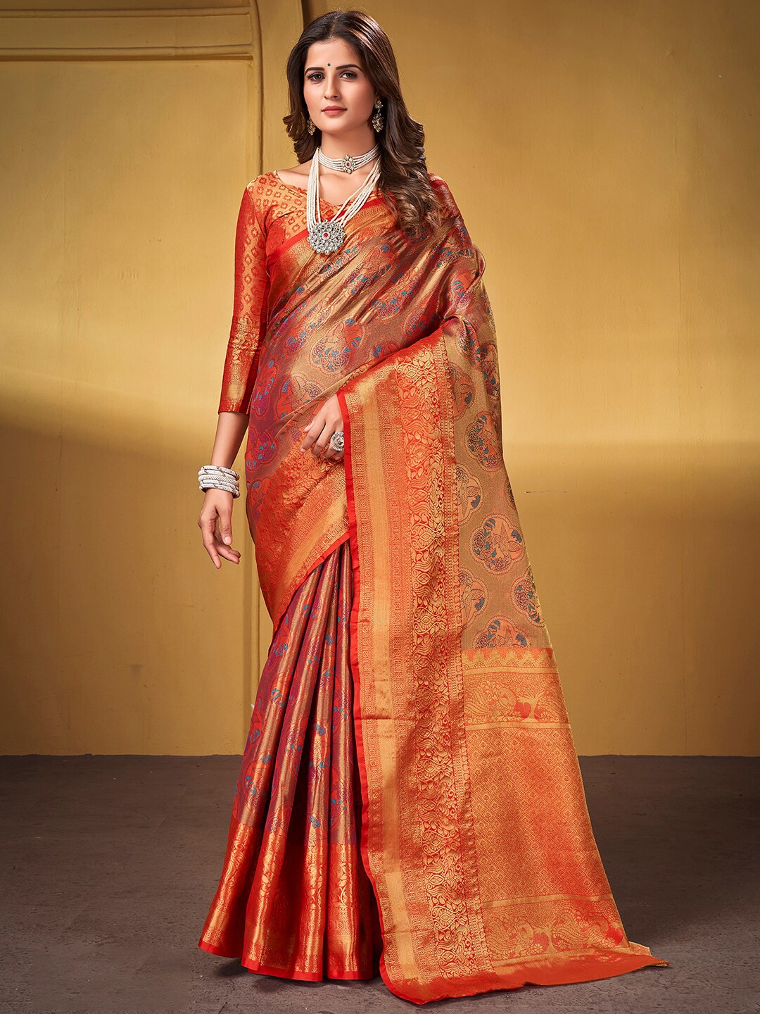

Satrani Ethnic Motif Woven Design Zari Saree, Red
