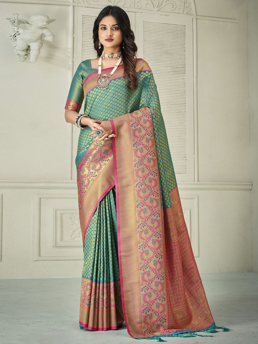 

Satrani Floral Woven Design Zari Banarasi Saree, Blue