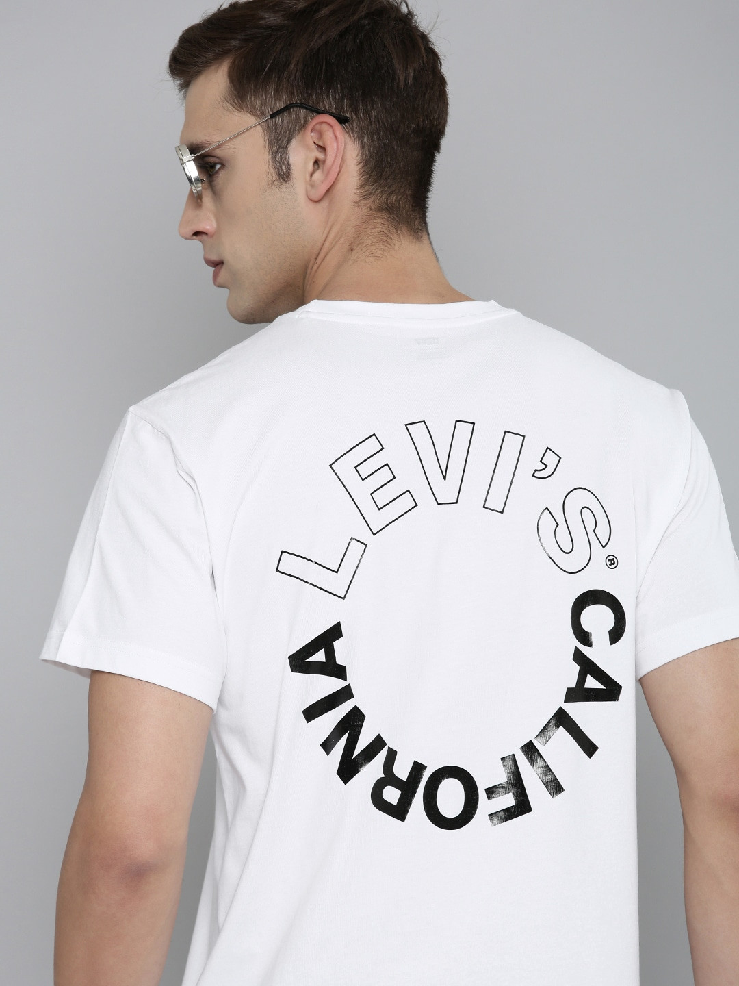 

Levis Men Brand Logo Back Print Monochrome Knitted Relaxed Fit Pure Cotton T-shirt, White