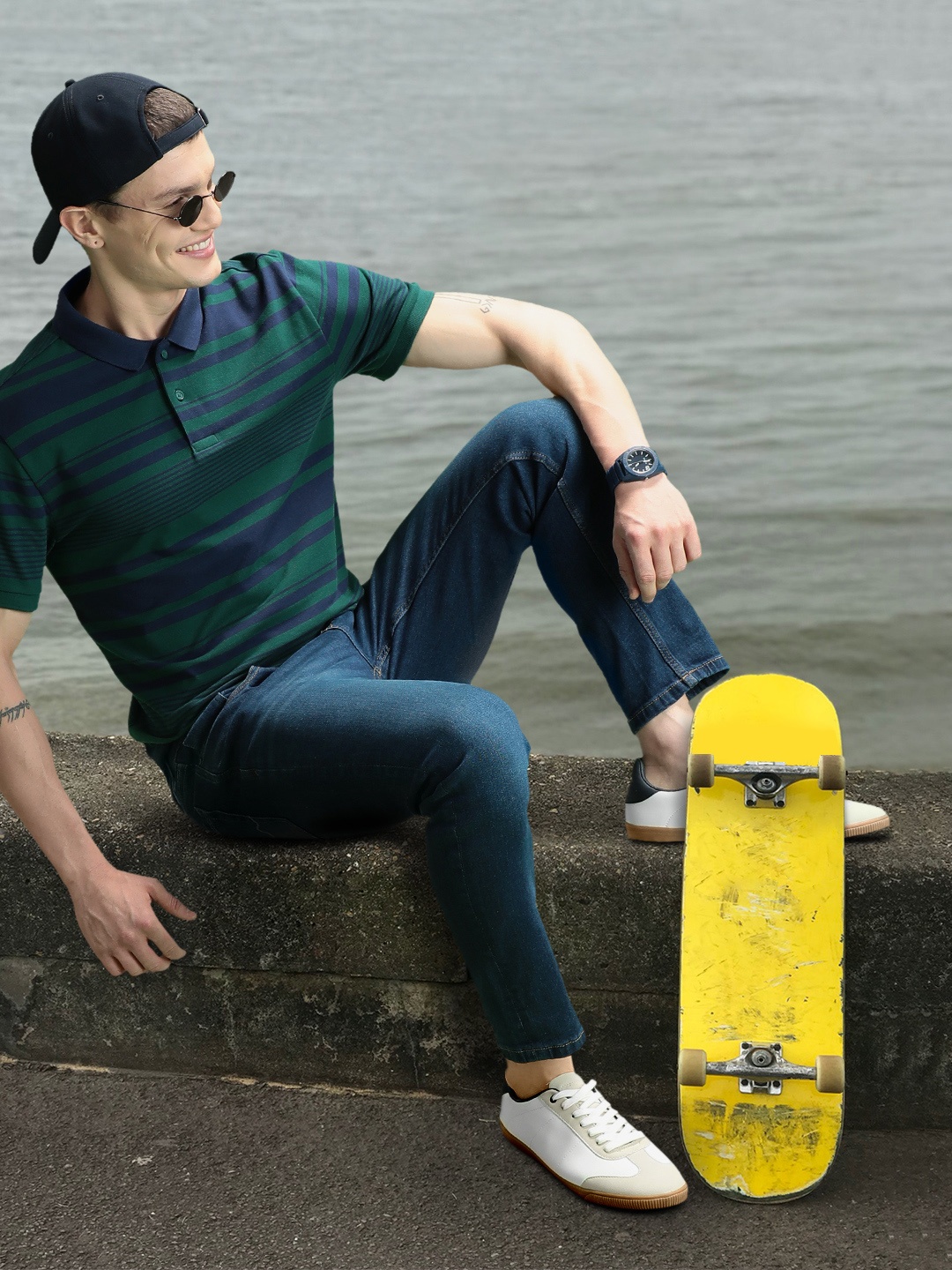 

Levis Striped Polo Collar Pure Cotton Slim Fit T-shirt, Green