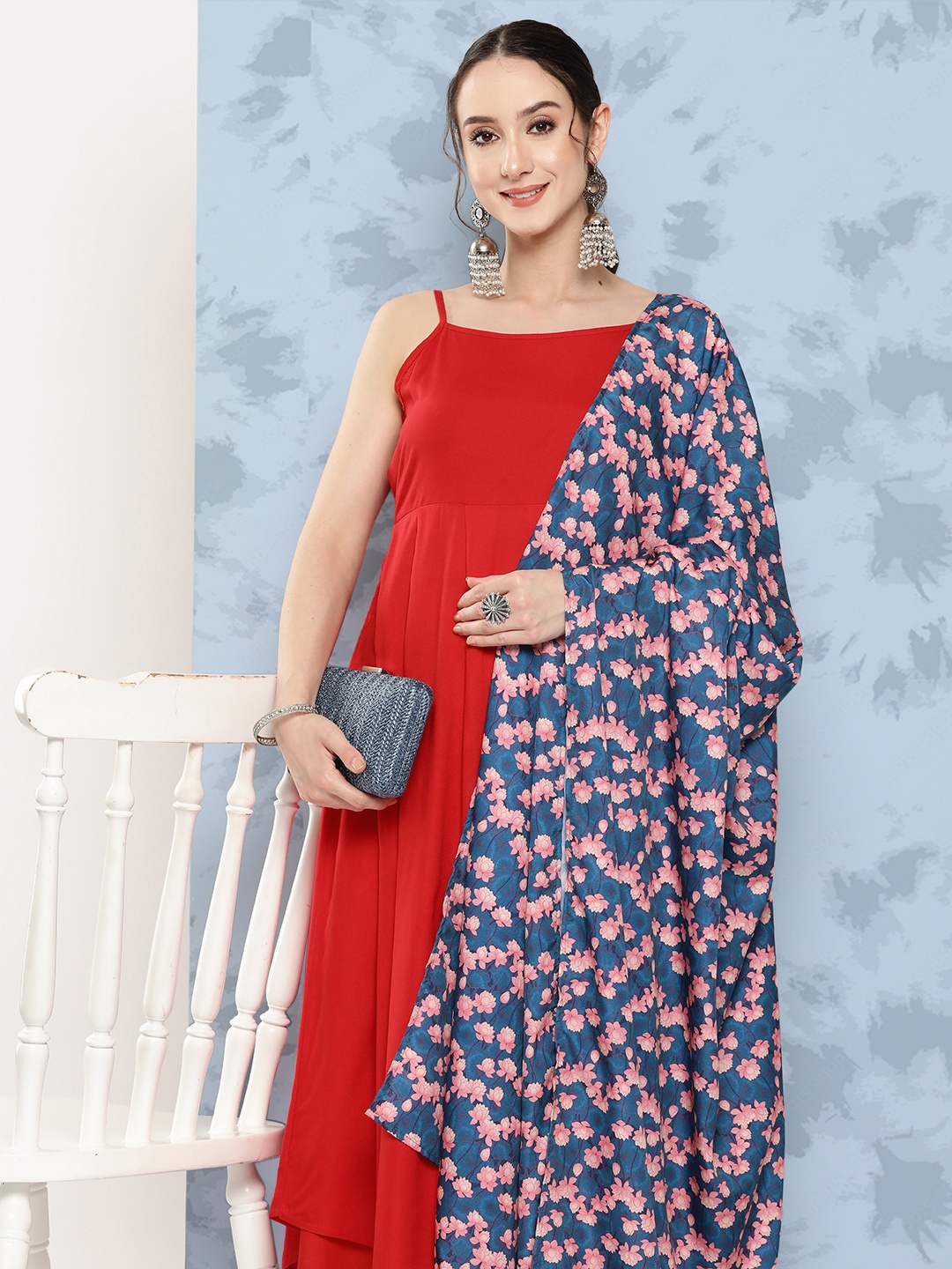 

InWeave Regular Kurta With Palazzos & Dupatta, Red