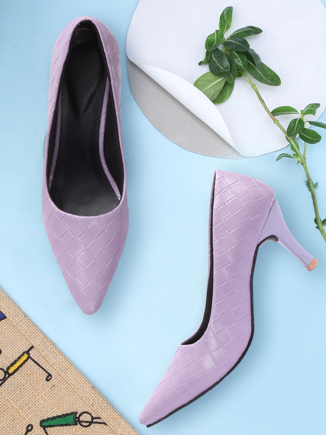 

FASHIMO Textured Kitten Heel Pumps, Lavender