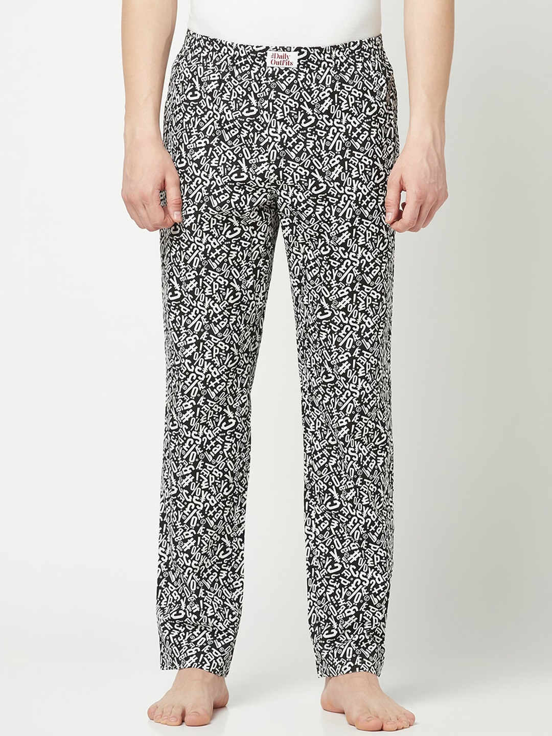 

THE DAILY OUTFITS Men Printed Lounge Pants, Black