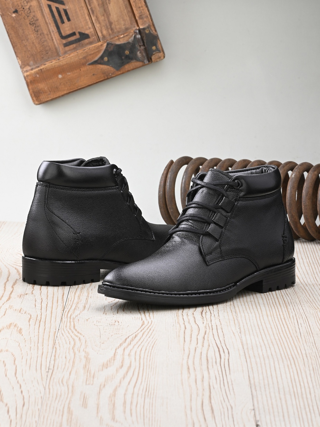 

knoos Men Textured Genuine Leather Regular Boots, Black