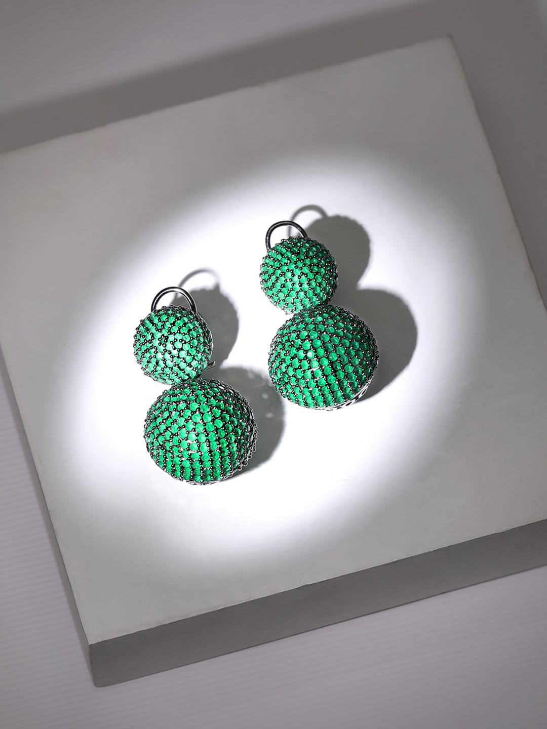 

Rubans Rhodium-Plated Circular Drop Earrings, Green