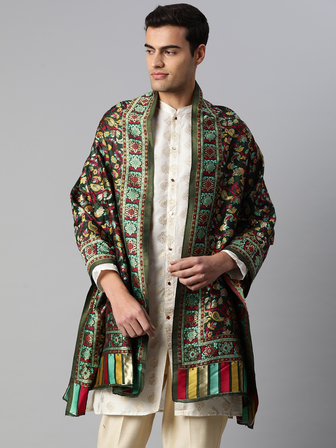 

Silk Land Men Woven Design Zari Dupatta, Green