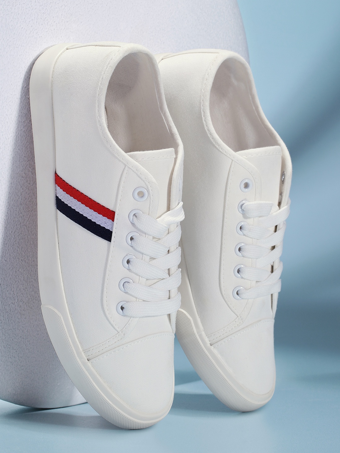 

Mast & Harbour Men White Sneakers
