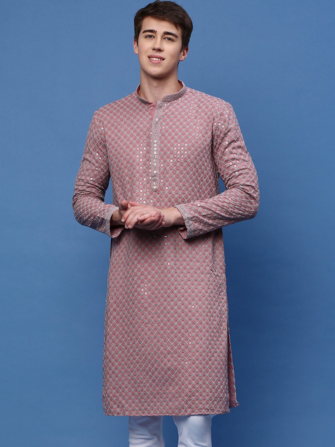 

Sanwara Geometric Embroidered Sequins Mandarin Collar Cotton Kurta, Pink