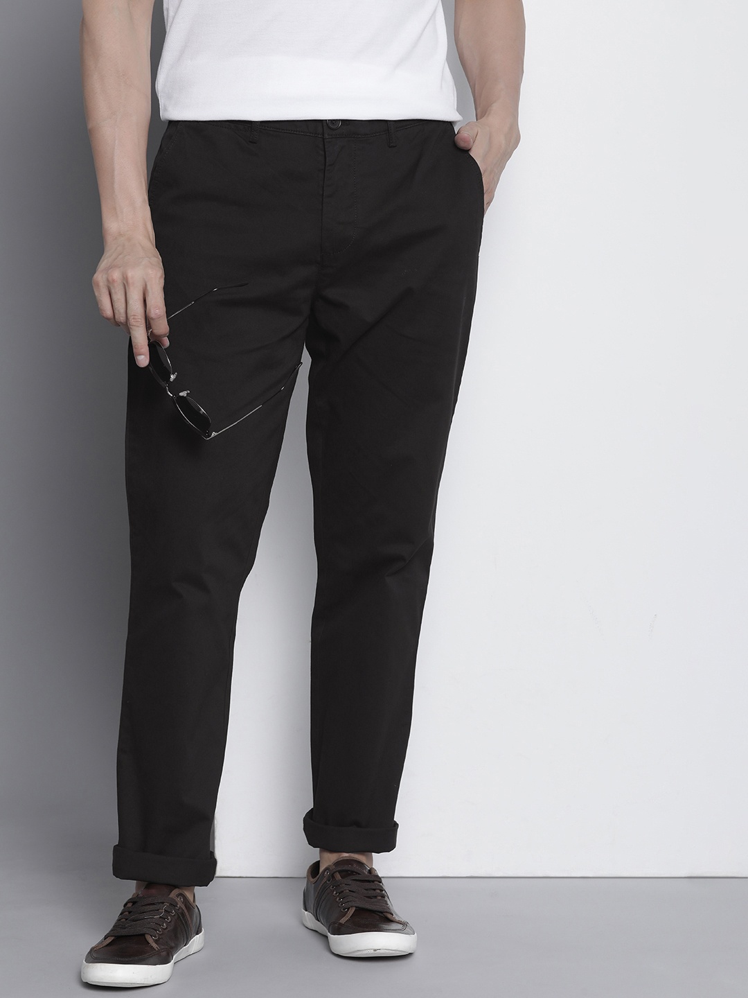 

Tommy Hilfiger Men Mid-Rise Chinos, Black