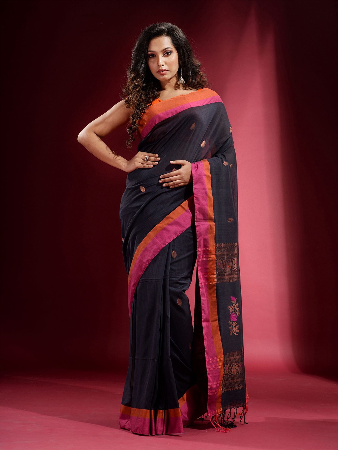 

Charukriti Ethnic Motif Zari Pure Cotton Saree With Blouse Piece, Black