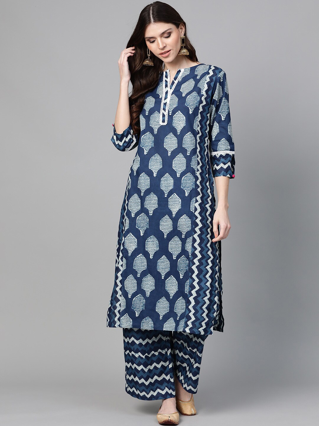 

Bhama Couture Women Blue Printed Regular Kurta with Palazzos