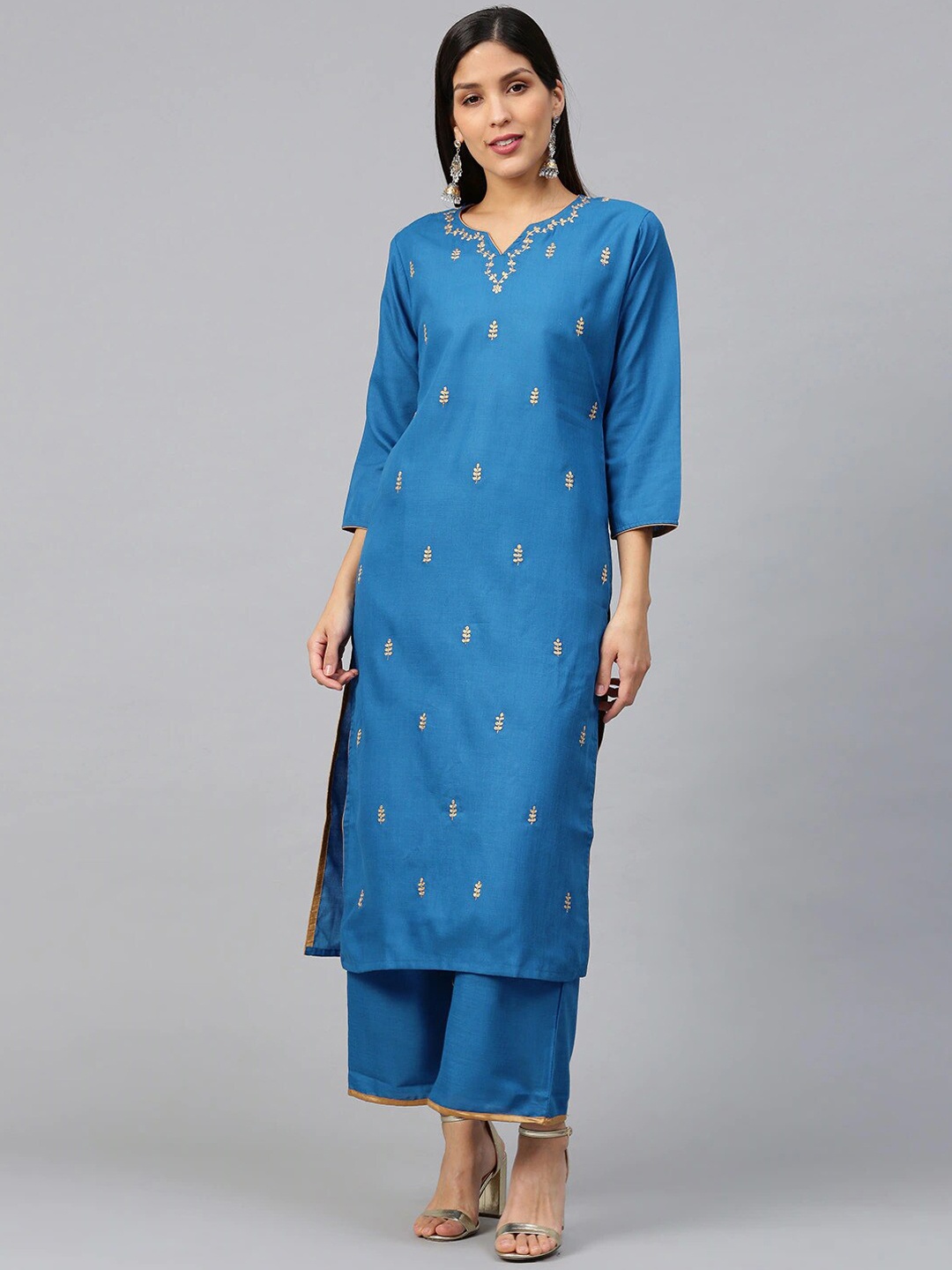 

Bhama Couture Floral Embroidered Zari Kurta with Palazzos, Blue