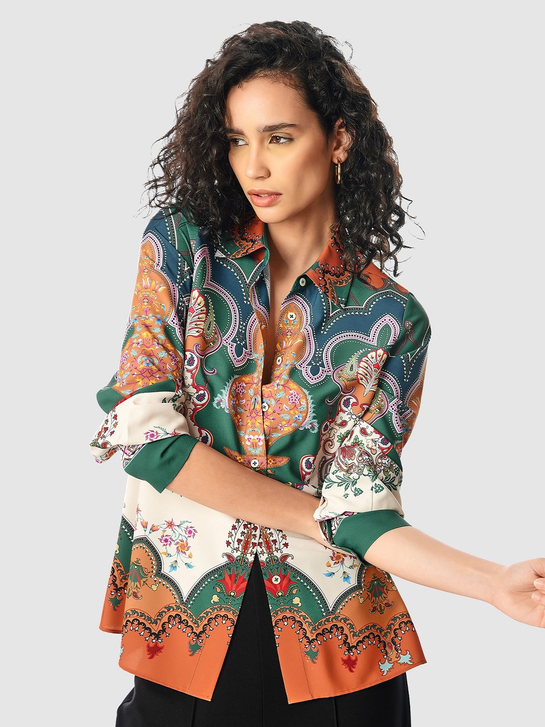 

Zapelle Floral Printed Cuffed Sleeve Crepe Shirt Style Top, Green