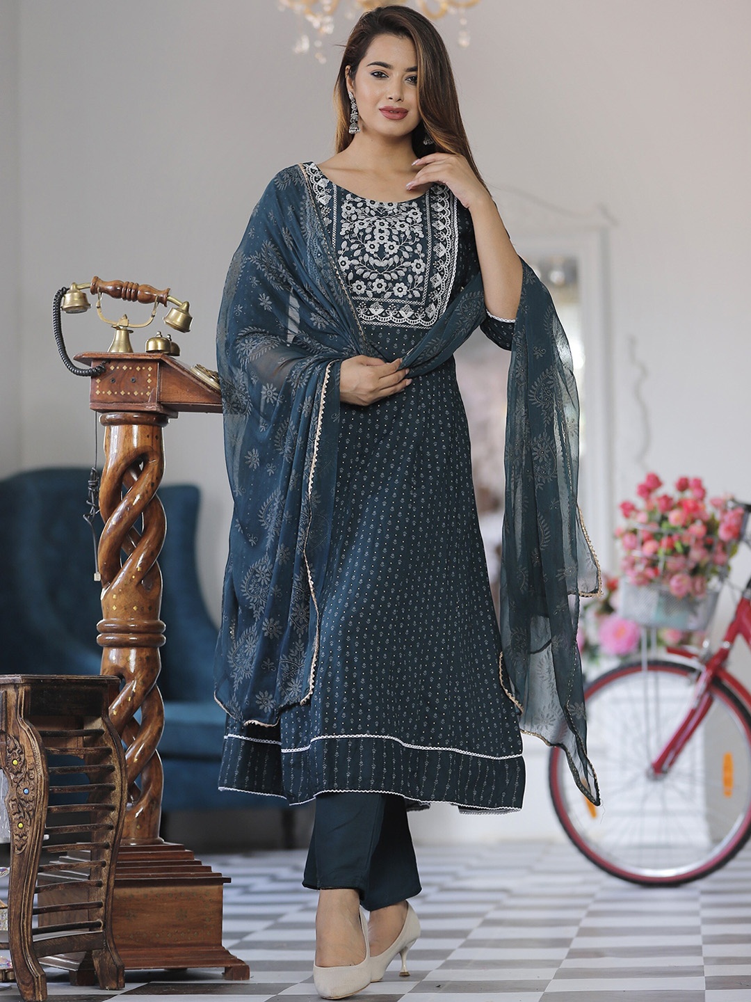 

SINGNI Ethnic Motifs Printed Thread Work Anarkali Kurta With Trousers & Dupatta, Teal