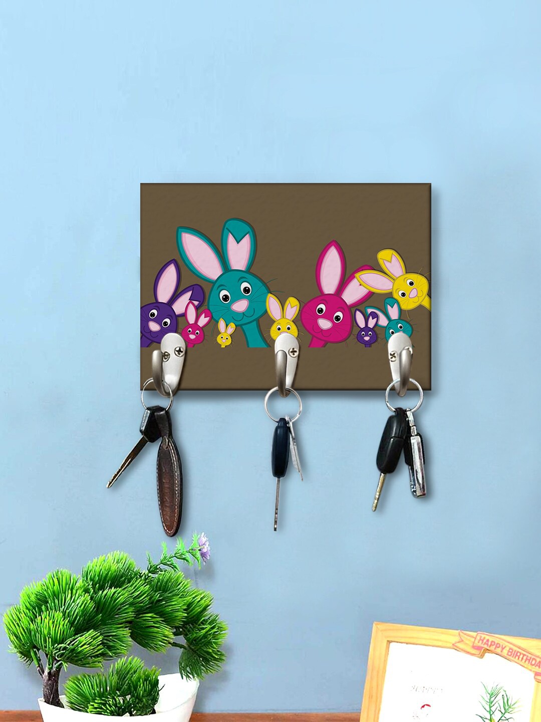 

999Store Rabbit Printed Wooden Key Holder, Brown