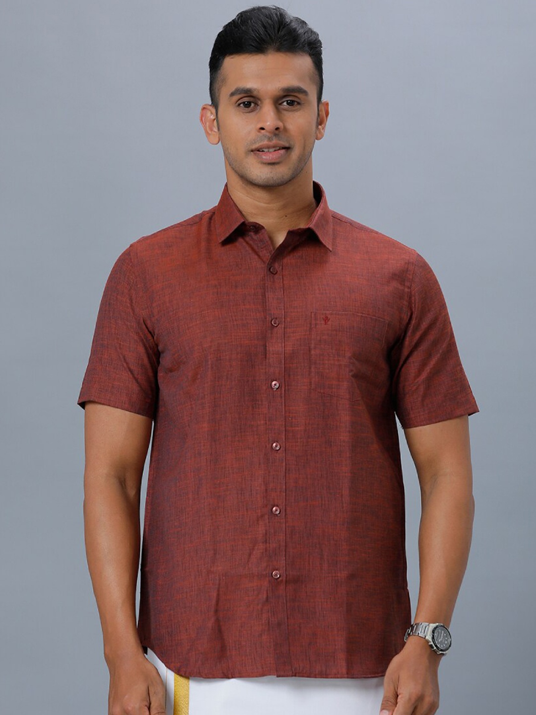 

Ramraj Mens Pure Cotton Solid Spread Collar Casual Shirt, Maroon