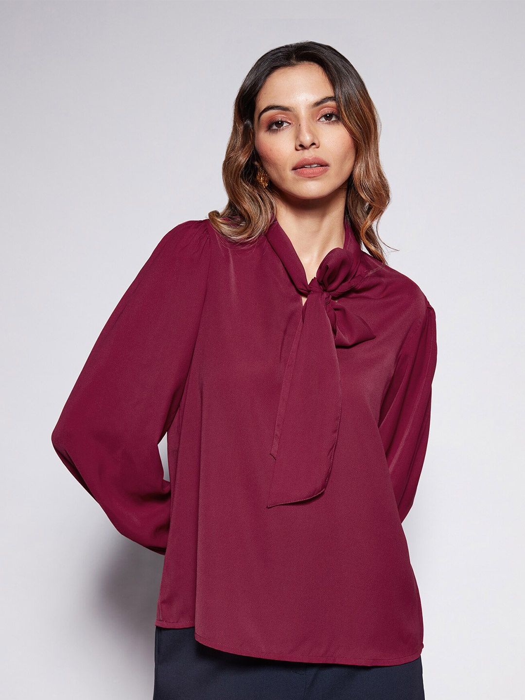 

20Dresses Tie-Up Neck Cuffed Sleeves Crepe Top, Maroon