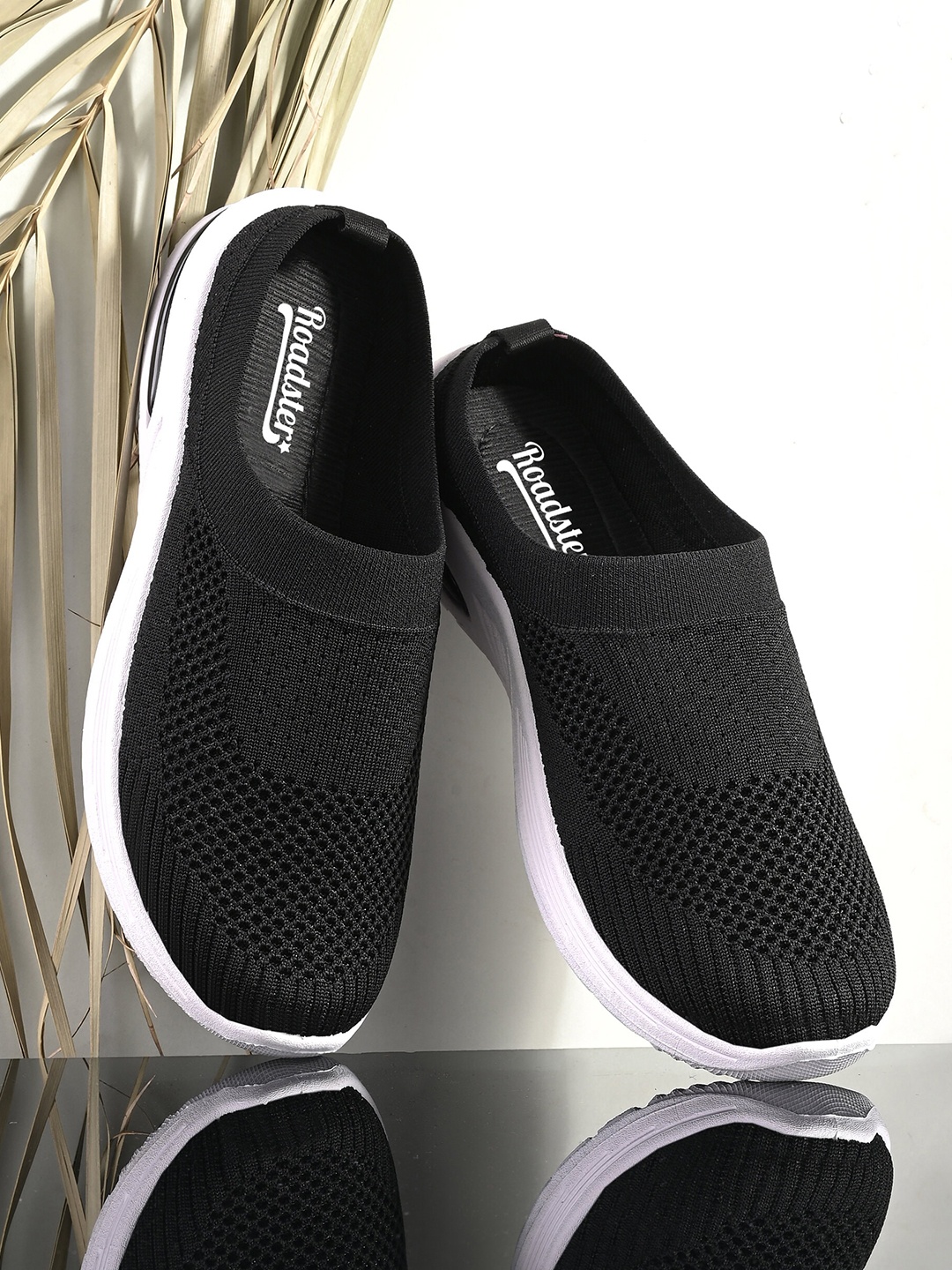 

Roadster Women Mesh Non-Marking Walking Mules, Black