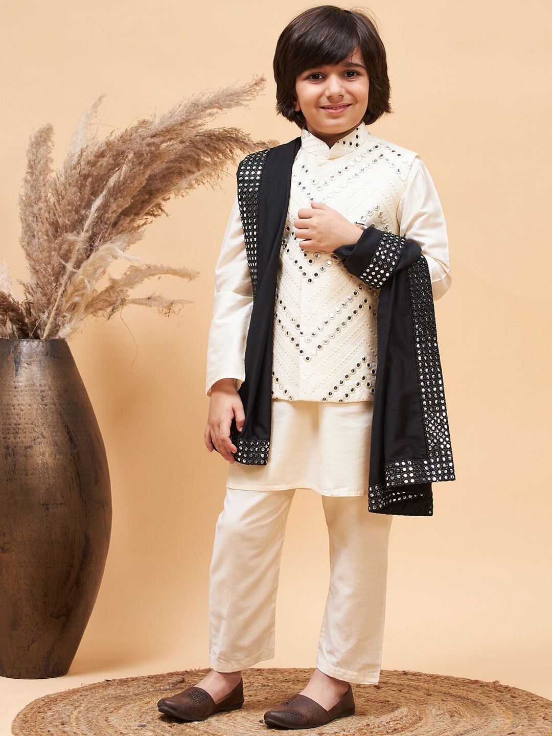 

VASTRAMAY Boys Mandarin Collar Mirror Work Kurta With Pyjamas, Dupatta & Nehru jacket, Cream
