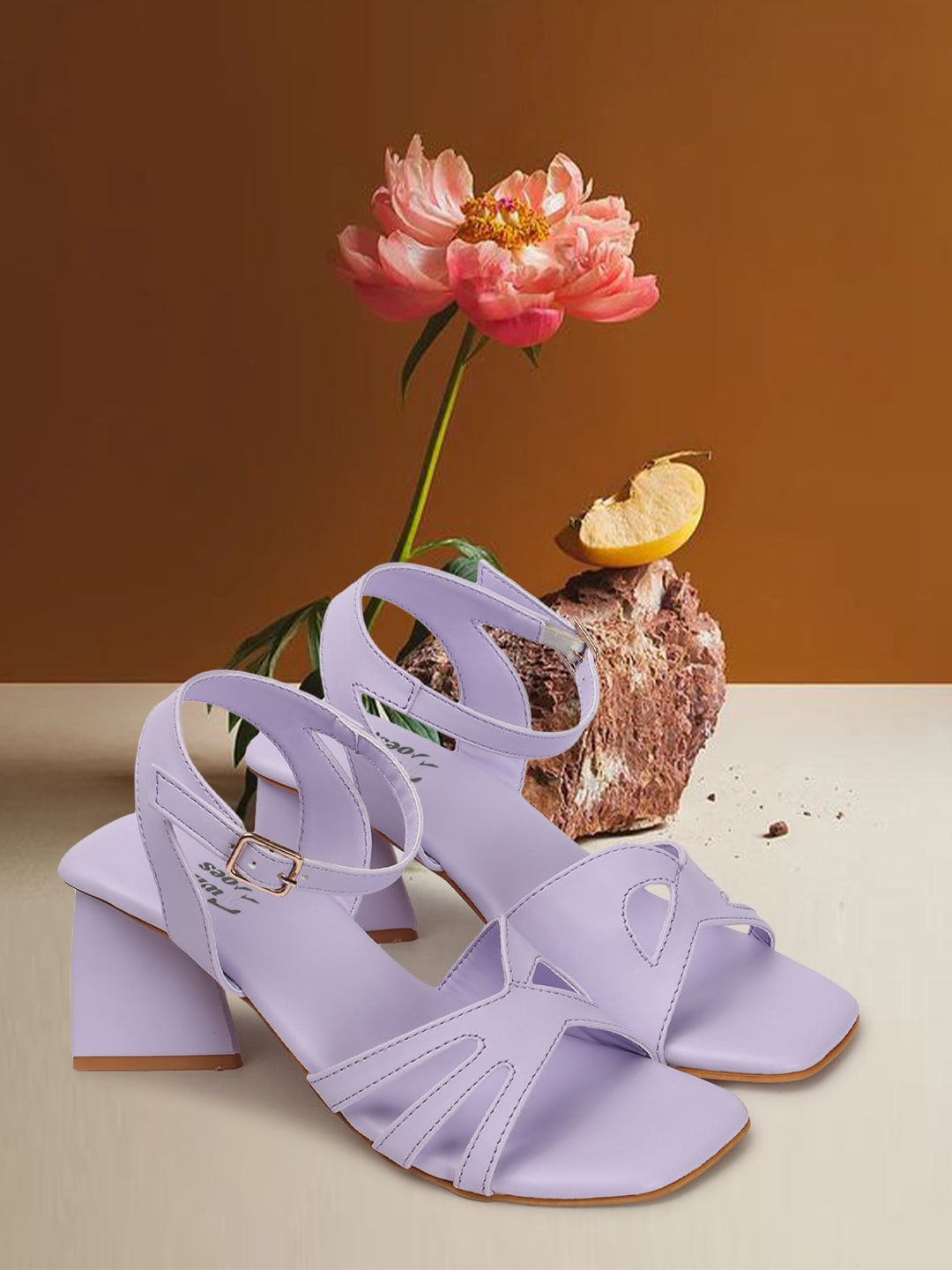 

TWIN TOES Ankle Looped Block Heels, Lavender