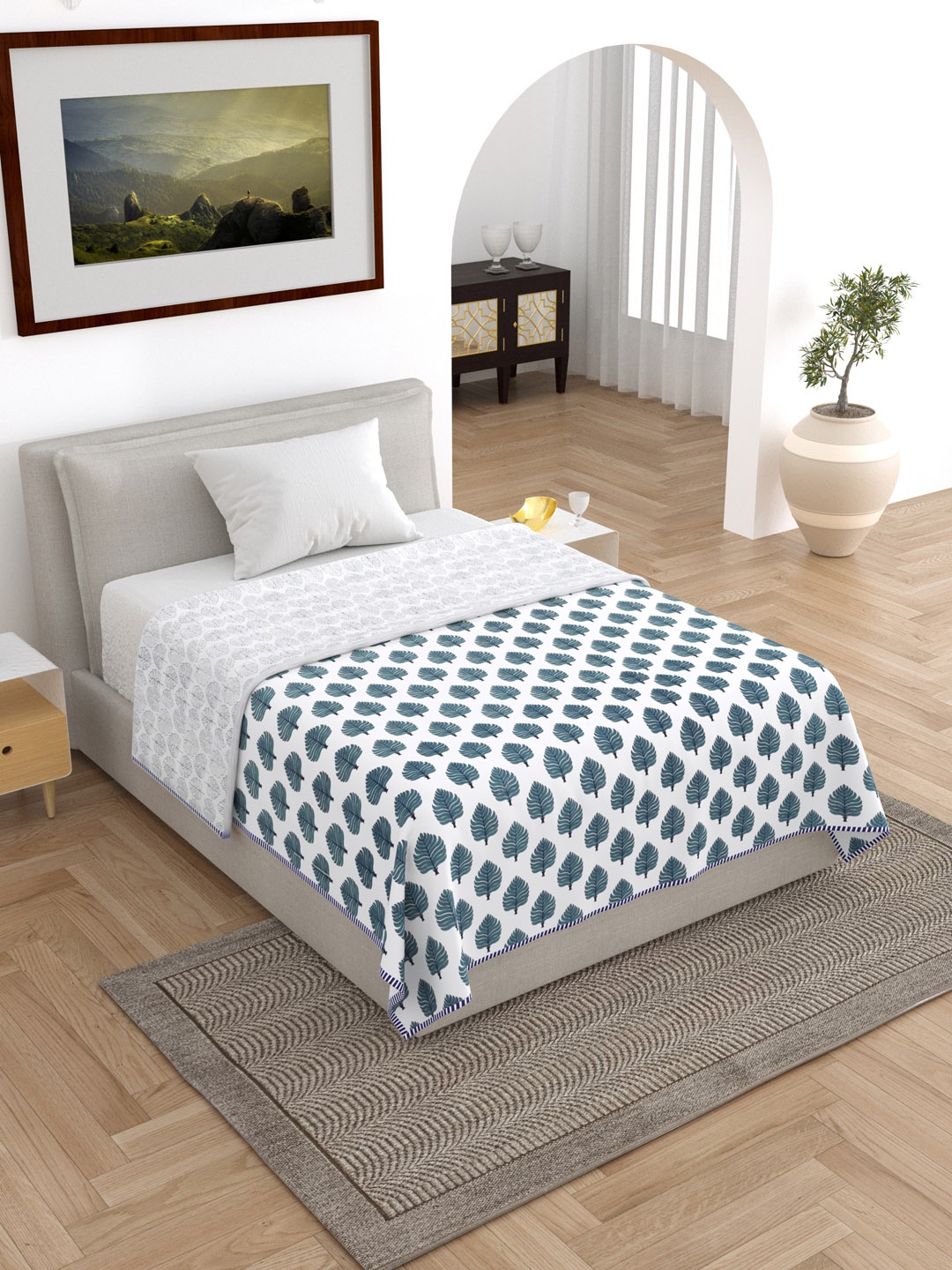 

RAASO White & Blue Geometric Printed Reversible AC Room 150 GSM Single Bed Dohar