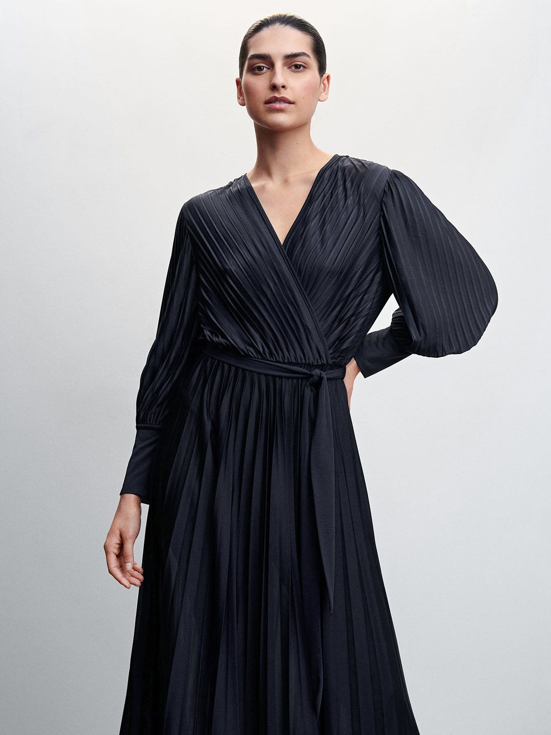 

MANGO Accordion Pleated Puff Sleeves Wrap Midi Dress, Black