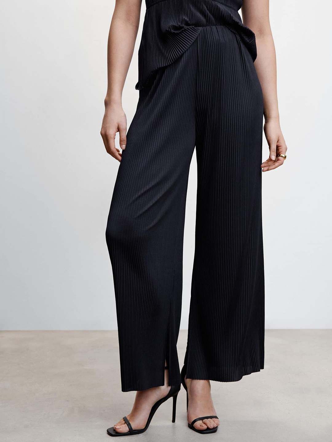 

MANGO Women High-Rise Pleated Trousers, Navy blue