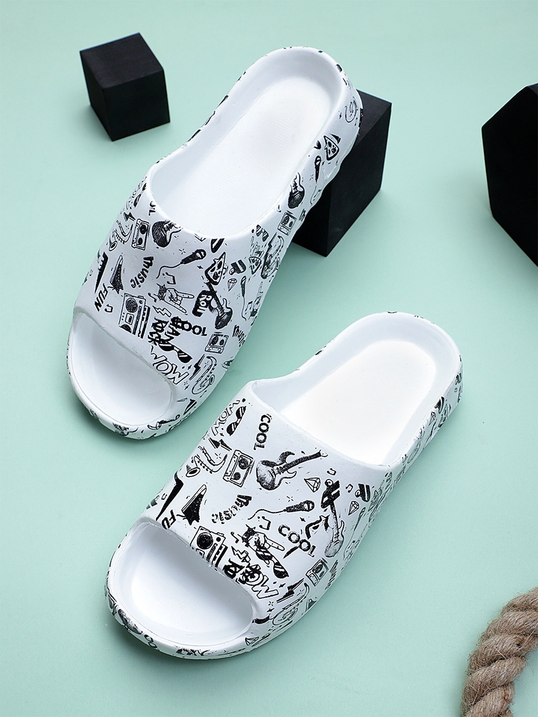 

Pampy Angel Men YEE-All-Music Printed Croslite Sliders, White