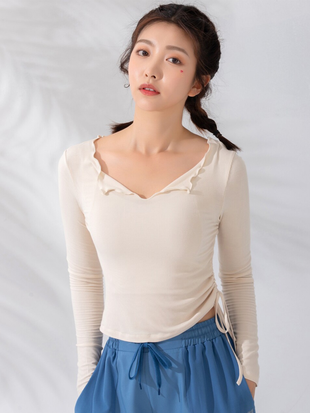 

JC Collection V-Neck Ruched Regular Fitted Long Sleeves Crop Top, Off white