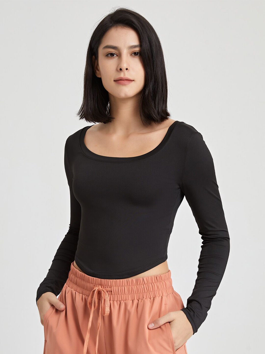 

JC Collection Black Styled Scoop Neck Long Sleeves Crop Top