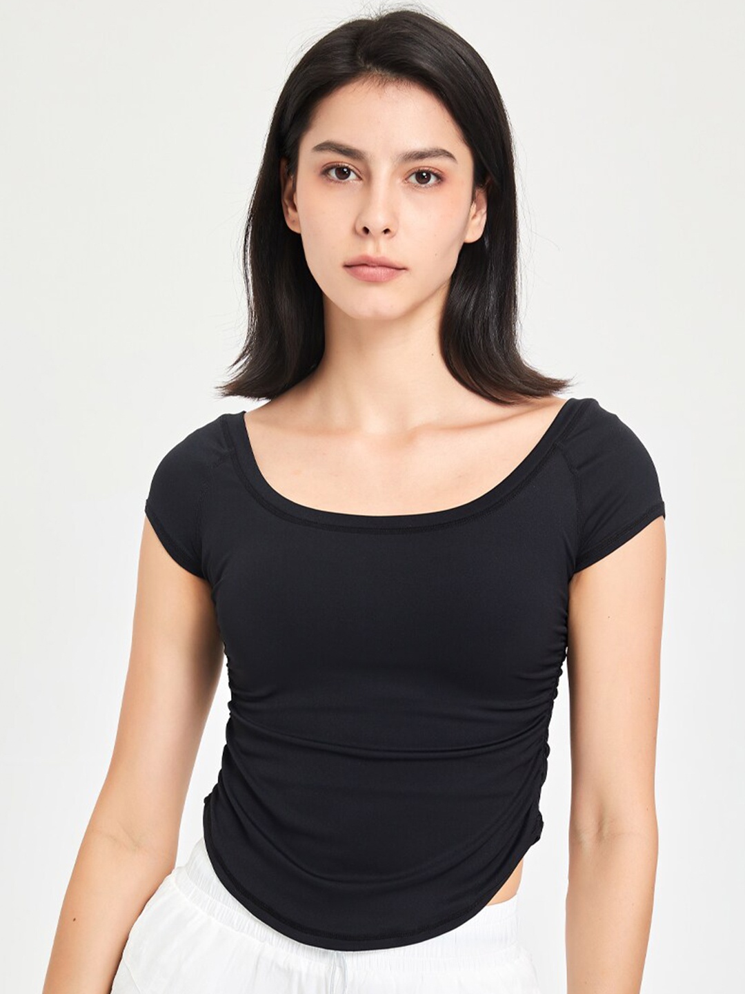 

JC Collection Scoop Neck Raglan Sleeves Gathered Fitted Crop Top, Black
