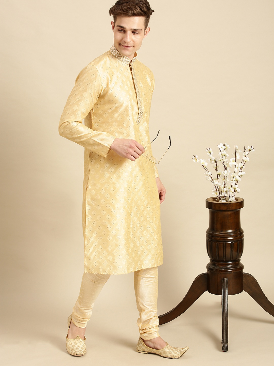 

Sanwara Geometric Woven design Mandarin Collar Art Silk Regular Kurta, Beige