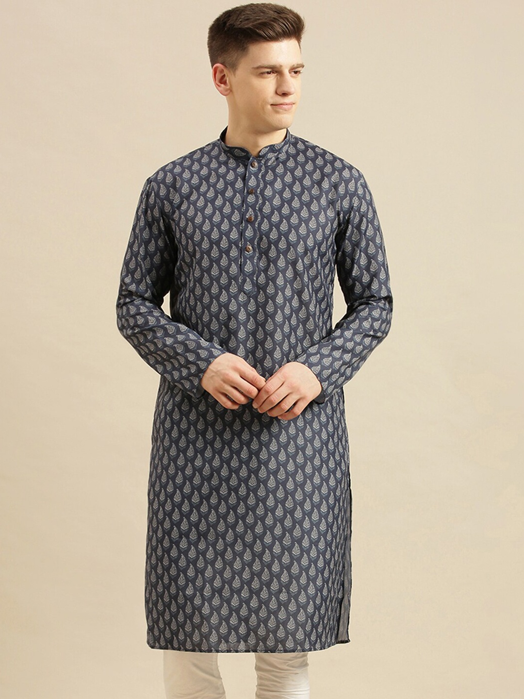 

Sanwara Mandarin Collar Ethnic Motifs Pastels Kurta, Blue