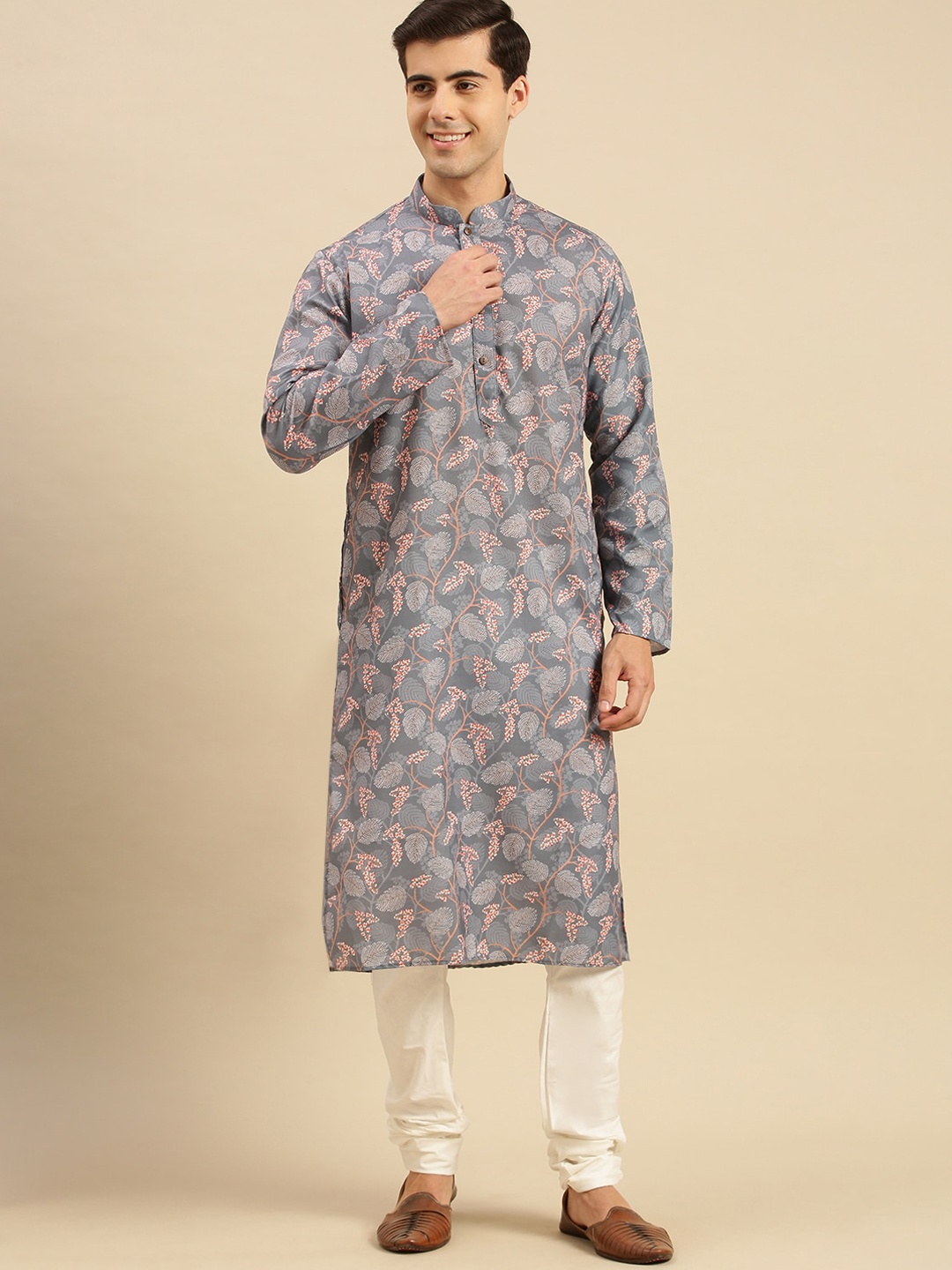 

Sanwara Floral Printed Mandarin Collar Kurta, Grey